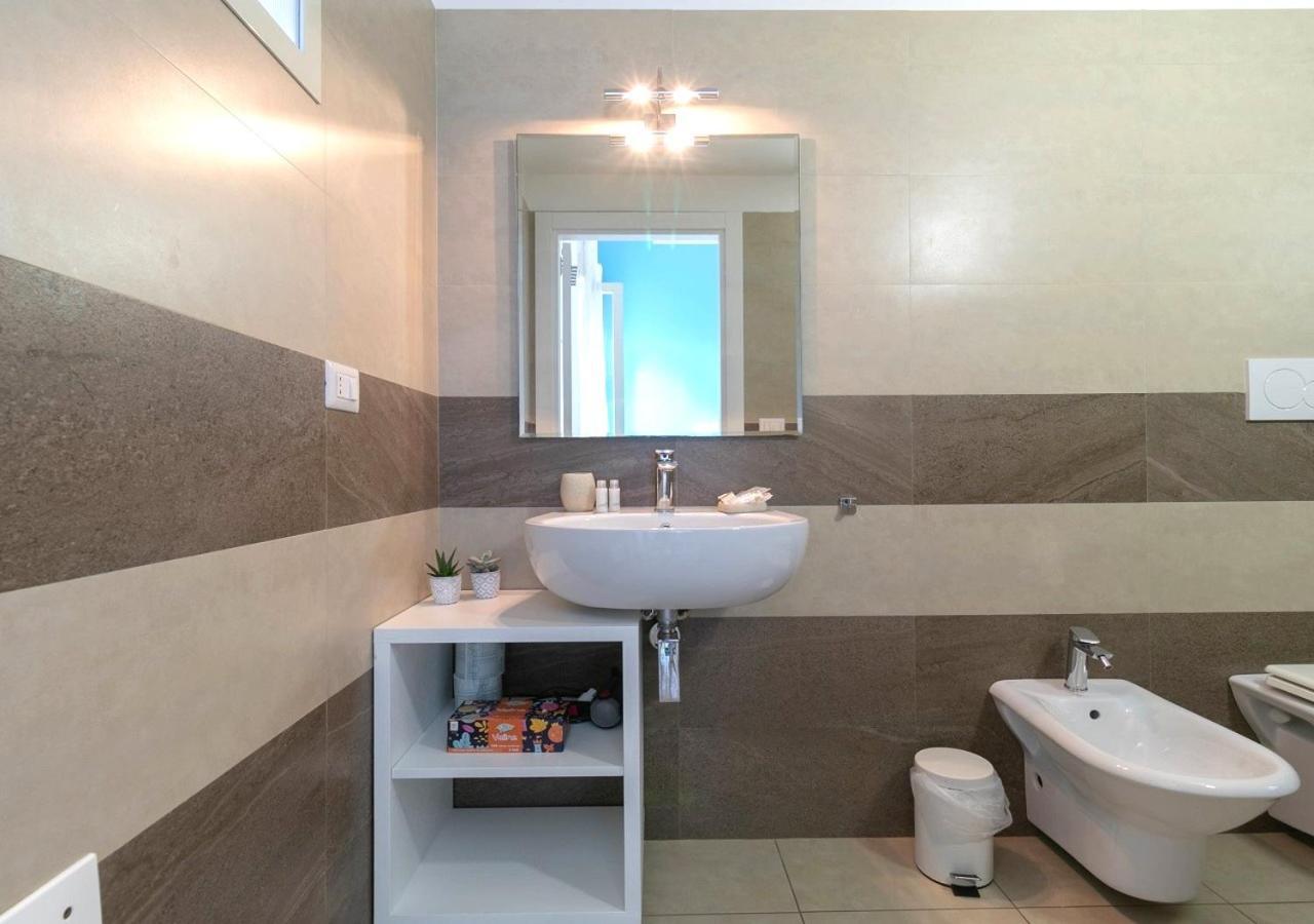 Fronte Mare Rooms By Salentolimit Porto Cesareo Exterior foto